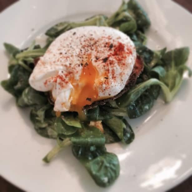 Pochierte Eier Anleitung Rezept Kochblog Zoe Torinesi