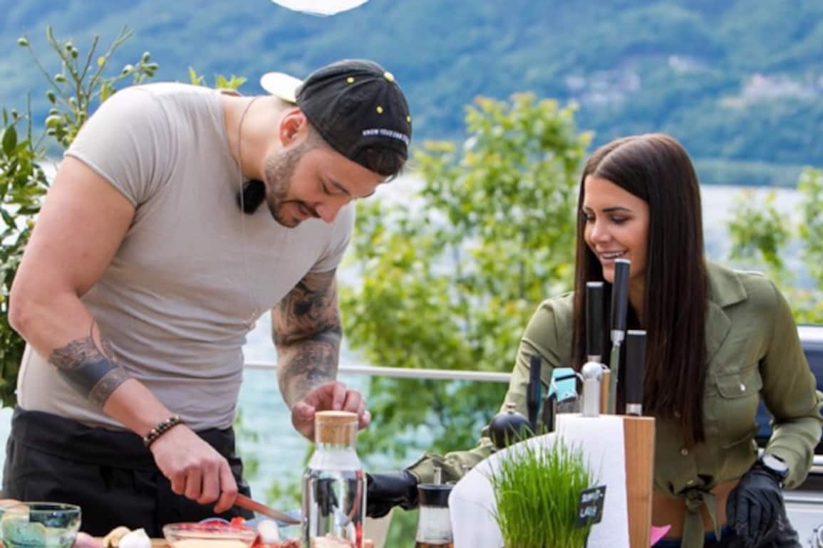 Andrina gegen Clive bei «Die Promi Griller» Bachelorette Andrina Santoro grillierte gegen Bachelor Clive Bucher