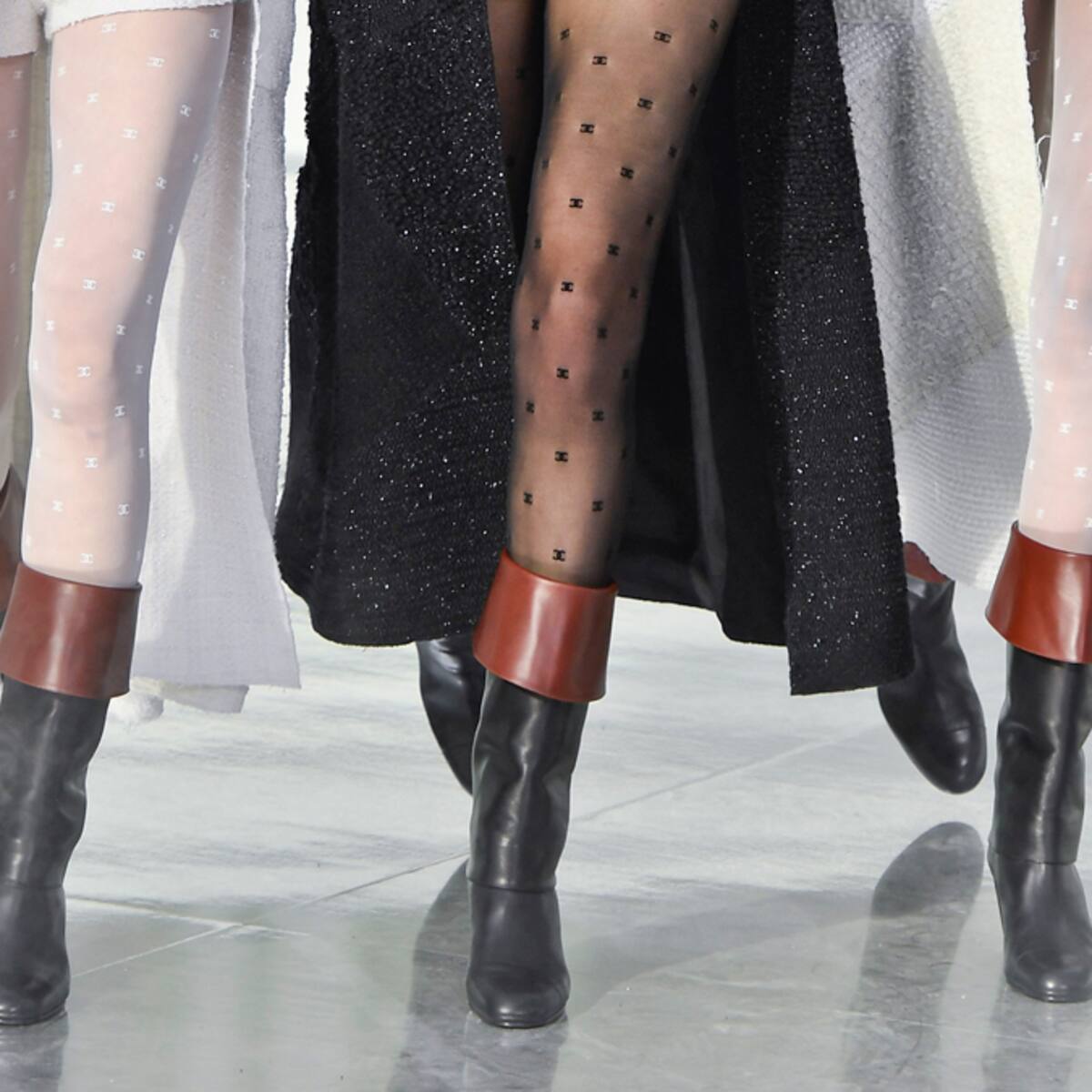 Strumpfhose chanel logo clearance