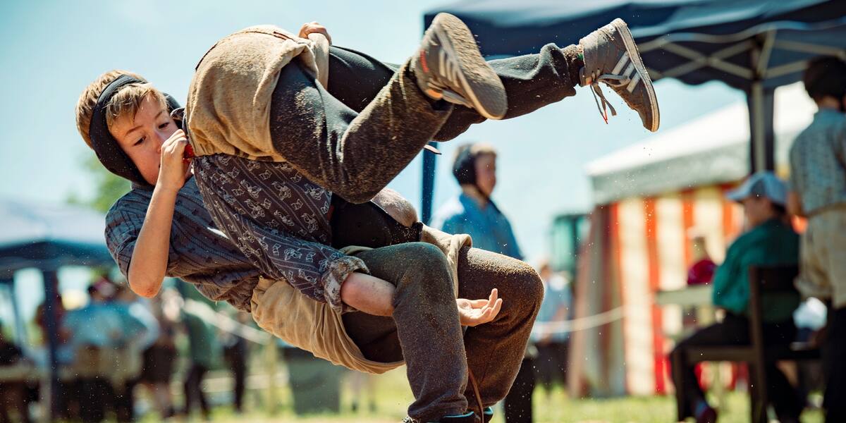 Buben Schwinget In Sachsen Obwalden 2019 Kinderschwingen Bubenschwingen