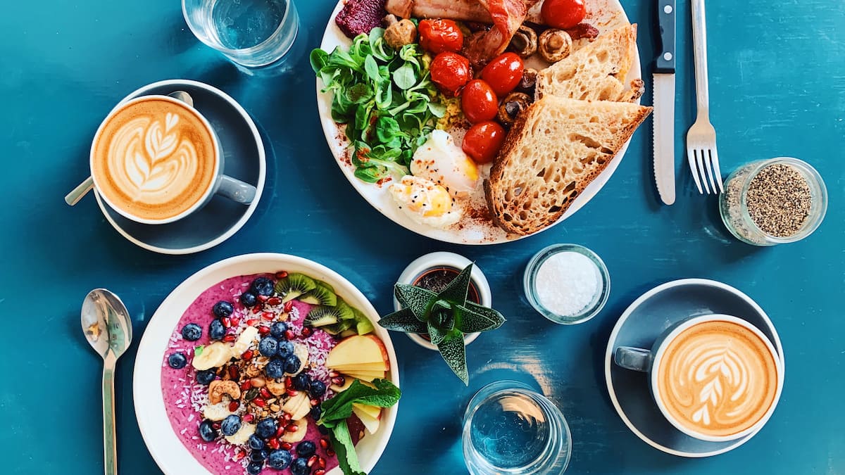 Was-unbedingt-auf-den-Fr-hst-ckstisch-geh-rt