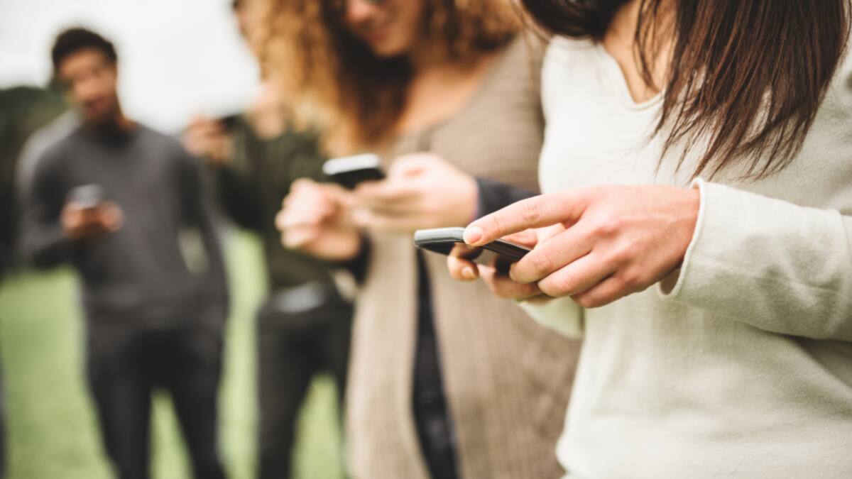 OnlineSucht Handy Games Betroffener Jugendlicher Digital Detox