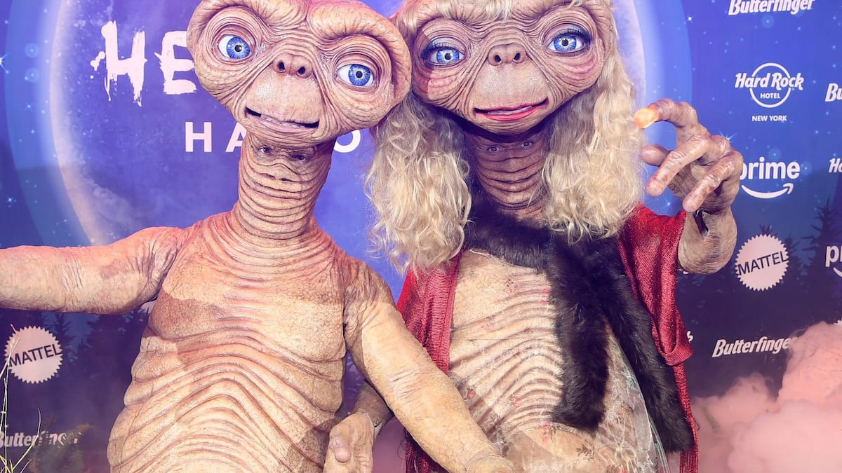 HalloweenKostüm Heidi Klum begeistert als Ausserirdischer E.T