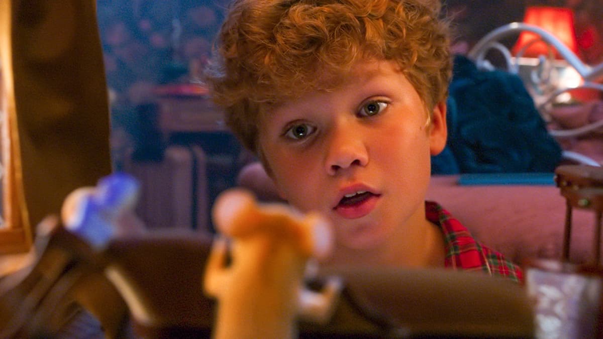 Kinderkino-im-Advent-Von-M-usen-Elfen-und-handwerkenden-Hunden