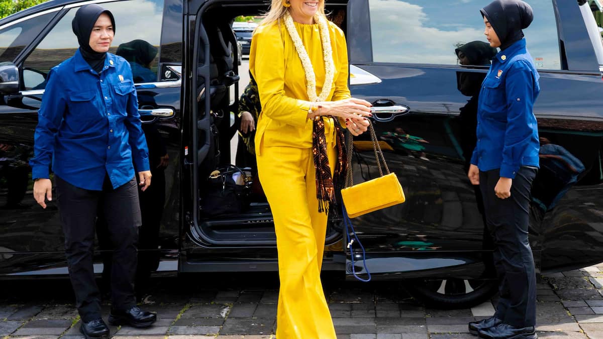 K-nigin-M-xima-beweist-erneut-Mut-zur-Farbe