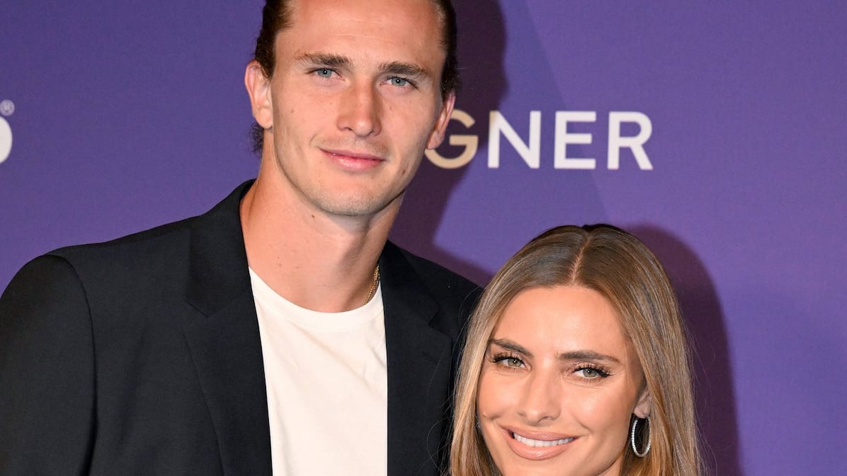 Alexander-Zverev-und-Sophia-Thomalla-senden-verliebte-Urlaubsgr-sse