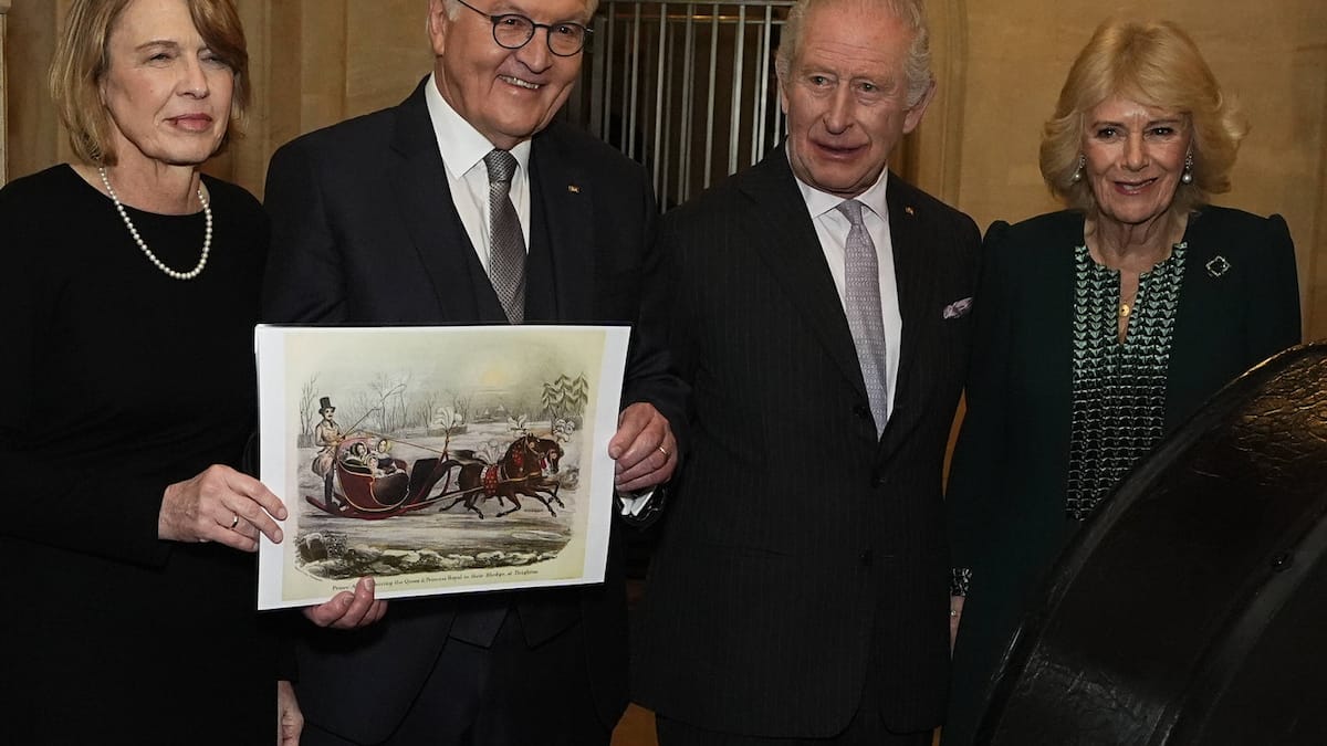 Abschied-von-Steinmeier-K-nig-Charles-zeigt-historischen-Schlitten