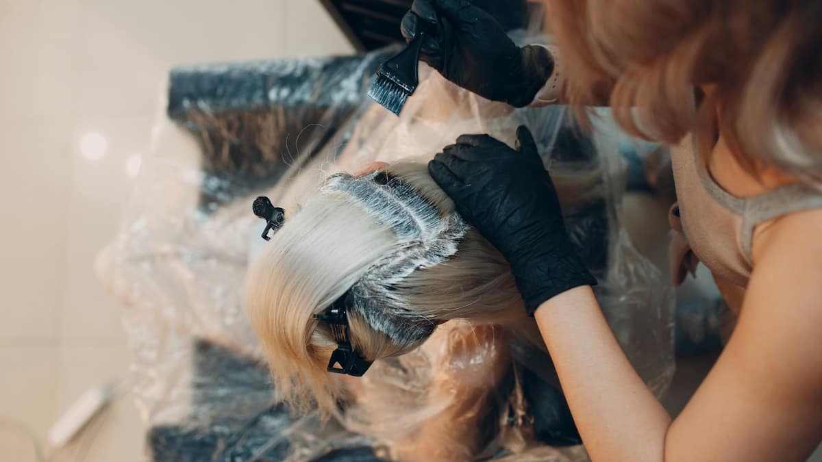 Diese-4-Frisuren-Fehler-machen-dich-alt-