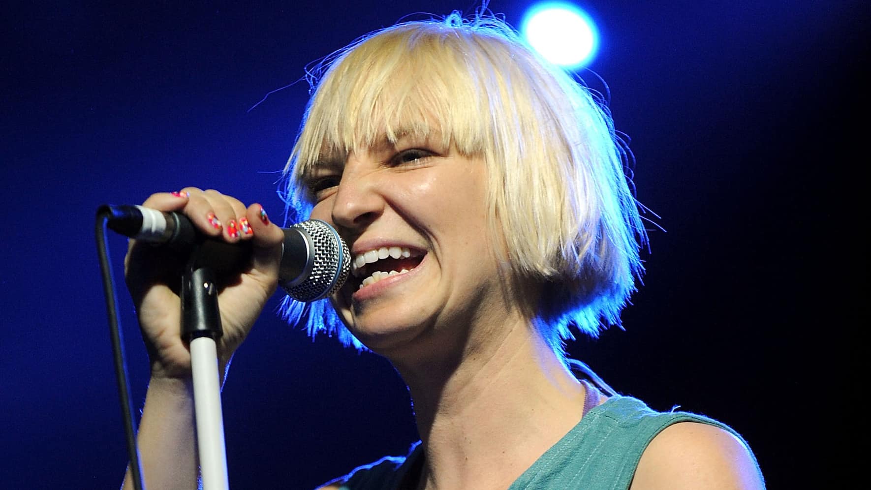 sia_furler_am_coachella_festival_2008.jp