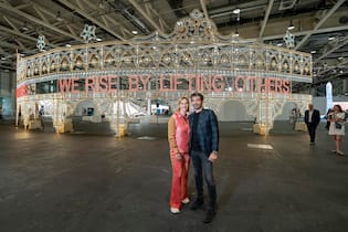 Das war die Art Basel 2025 Sie führen Regie im Hintergrund:  Diana Segantini, zuständig für VIP-Rela tions, und Eventmanager Schoscho Rufener von MCH Global.