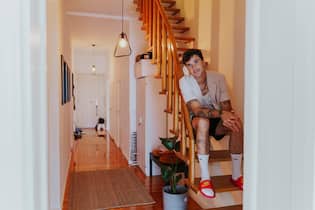 Sänger Jan Seven Dettwyler so verliebt wie nie Bilder via Redkey GmbH erhalten. © Robert Gleissner Homestory 2024 Jan Seven Dettwyler Berlin