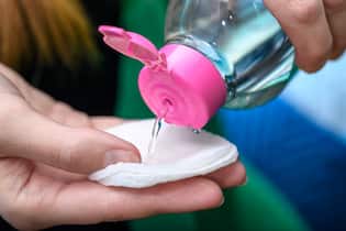 Was kann Nagellackentferner noch so? Nagellackentferner kann noch so viel mehr.