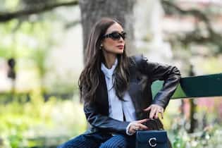 Wie verhindert ihr Sitzfalten? Ob Schauspielerin Heart Evangelista unsere Tricks wohl auch schon kennt?