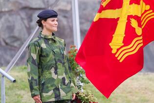 Kronprinzessin Victoria übergibt neue Flagge Victoria von Schweden bei der Übergabe der neuen Flagge.