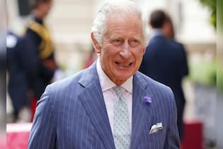 König Charles richtet anerkennende Worte an englische Mannschaft König Charles III schickt der englischen Frauen-Fussballmannschaft bestärkende Worte nach der WM-Niederlage gegen Spanien.