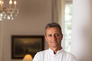 Gambas, Wakame-Algen & Papaya GaultMillau-Restaurant Des Trois Tours, Fribourg