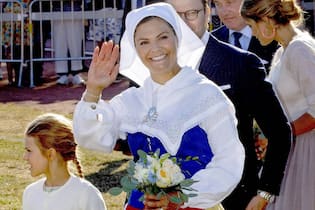 Kronprinzessin Victoria von Schweden: Strammes Geburtstagsprogramm Kronprinzessin Victoria von Schweden trägt an ihrem Geburtstag eine traditionelle Tracht (Archivfoto).