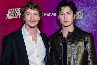 «Heated Rivalry»: Das sind die Stars der Hype-Serie Connor Storrie und Hudson Williams haben mit «Heated Rivalry» Serienfans den Kopf verdreht.