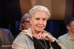 Katerina Jacob will sterben wie die Kessler-Zwillinge <p>Schauspielerin Katerina Jacob hat einen weitreichenden Entschluss gefasst: Sie will mit Sterbehilfe aus dem Leben treten.</p>