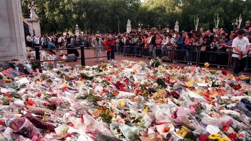 Lady Diana Spencer Todestag Tribute September 1997 Buckingham Kensington Palace