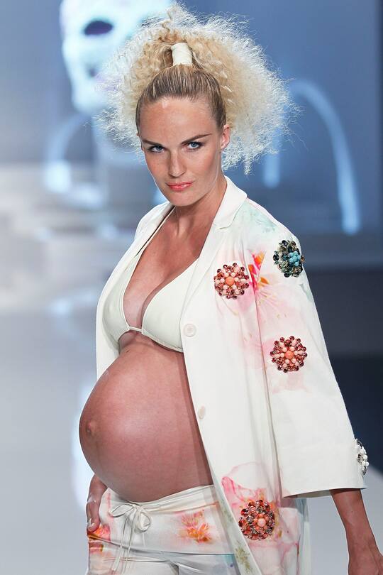 Michael Michalsky schwangeres Model 2012