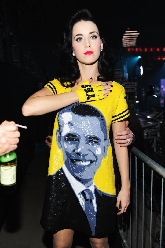Wahlkampf Mode 2012: Katy Perry Obama Kleid 2008
