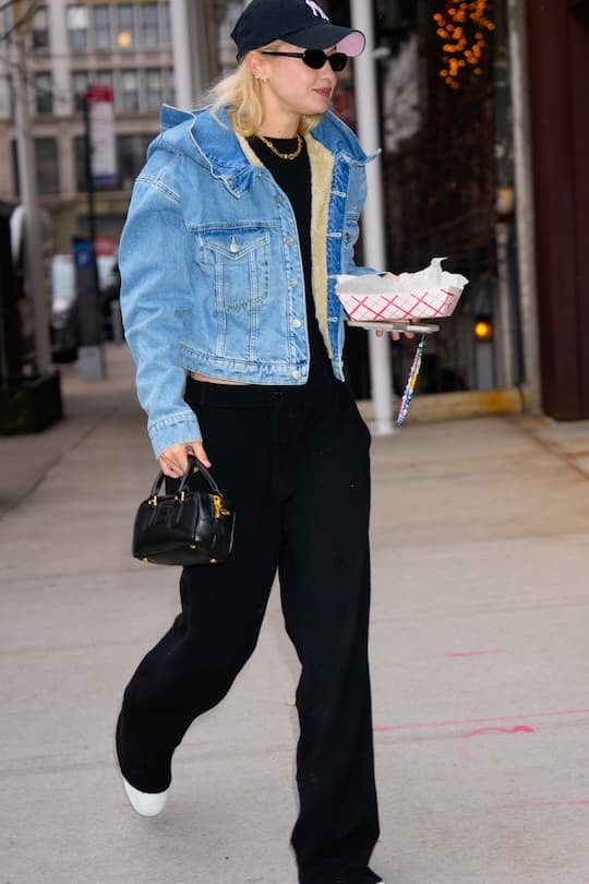 NEW YORK, NEW YORK - DECEMBER 06: Gigi Hadid is seen on December 06, 2023 in New York City. (Photo by Gotham/GC Images)