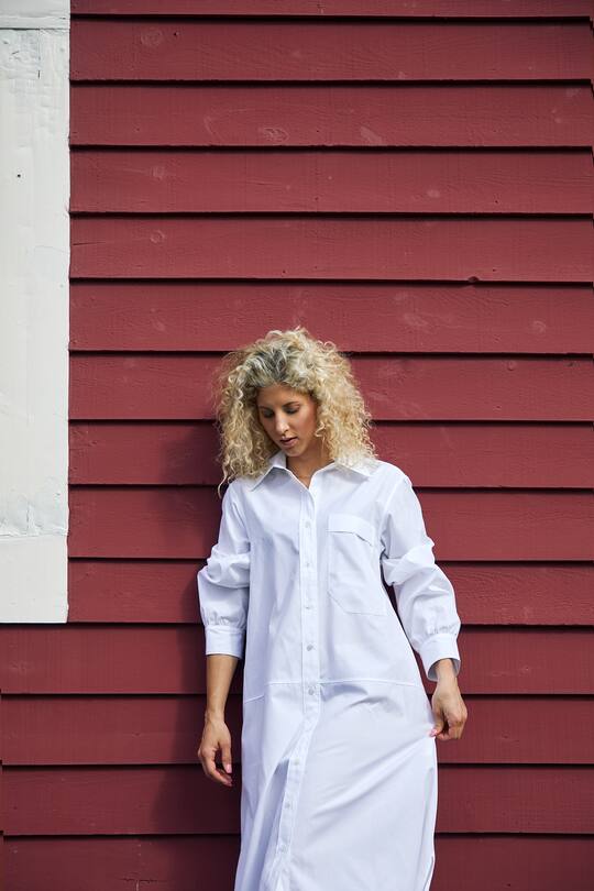 Jolanda in North Carolina Hair and Make up: Veronika Robova Dress: Julia Jentzsch Mountainbike März 2020 kurz vor dem Lockdown in den USA bei Ihrem Freund in Ashville, North Carolina, USA.