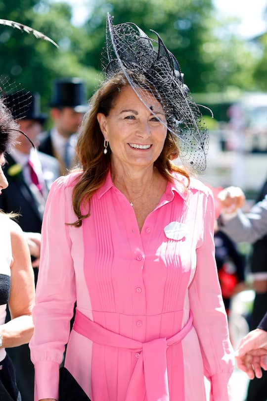 ASCOT, UNITED KINGDOM - JUNE 14: (EMBARGOED FOR PUBLICATION IN UK NEWSPAPERS UNTIL 24 HOURS AFTER CREATE DATE AND TIME) Carole Middleton attends day 1 of Royal Ascot at Ascot Racecourse on June 14, 2022 in Ascot, England. (Photo by Max Mumby/Indigo/Getty Images)