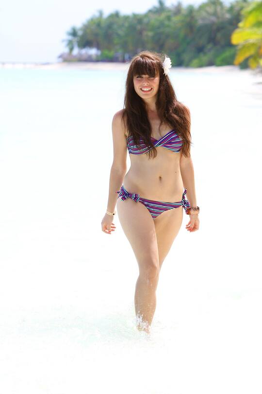 DSDS Dardana Sokoli oben ohne Bikini fast nackt Malediven