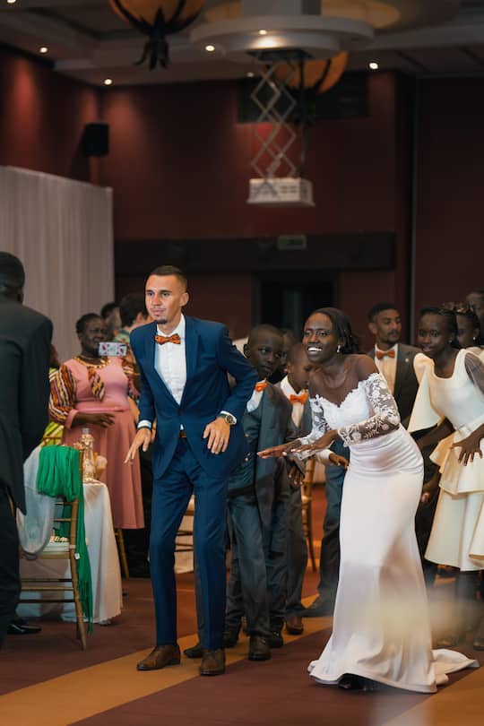 Mariage Julien Wanders avec Joan Chepkorir(Koli) le 29 décembre 2023,  l'Enashipai Resort & Spa à Naivasha Kenya Photos : guillaume.laurent@athle.ch