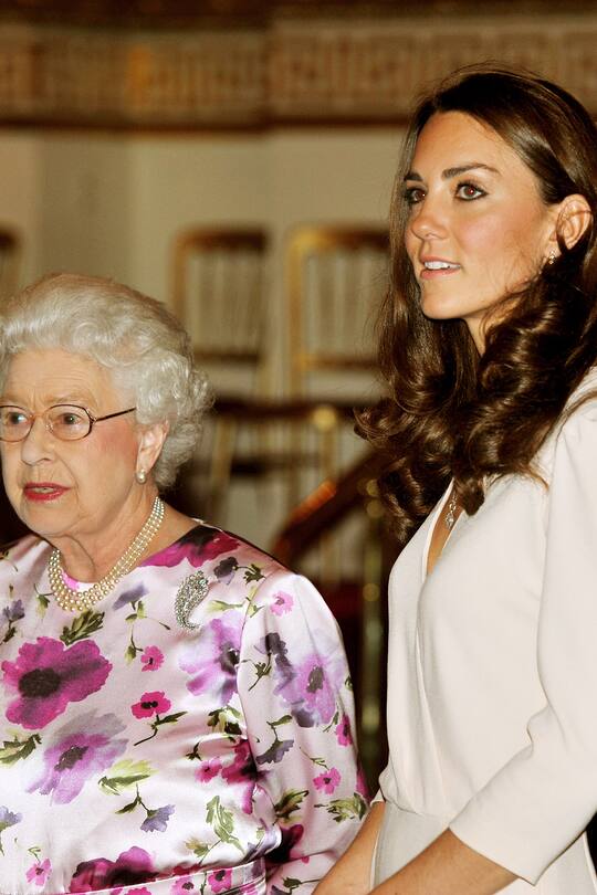 Queen Elizabeth Catherine Kate Middleton