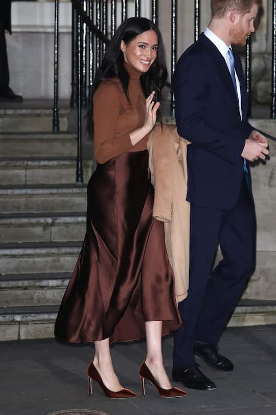 LONDON, ENGLAND - JANUARY 07: Prince Harry, Duke of Sussex and Meghan, Duchess of Sussex depart Canada House on January 07, 2020 in London, England. (Photo by Neil Mockford/GC Images)