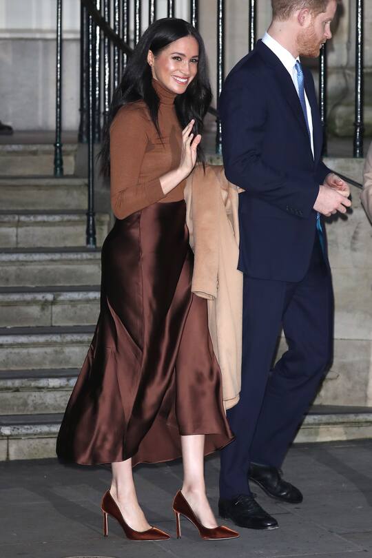 LONDON, ENGLAND - JANUARY 07: Prince Harry, Duke of Sussex and Meghan, Duchess of Sussex depart Canada House on January 07, 2020 in London, England. (Photo by Neil Mockford/GC Images)