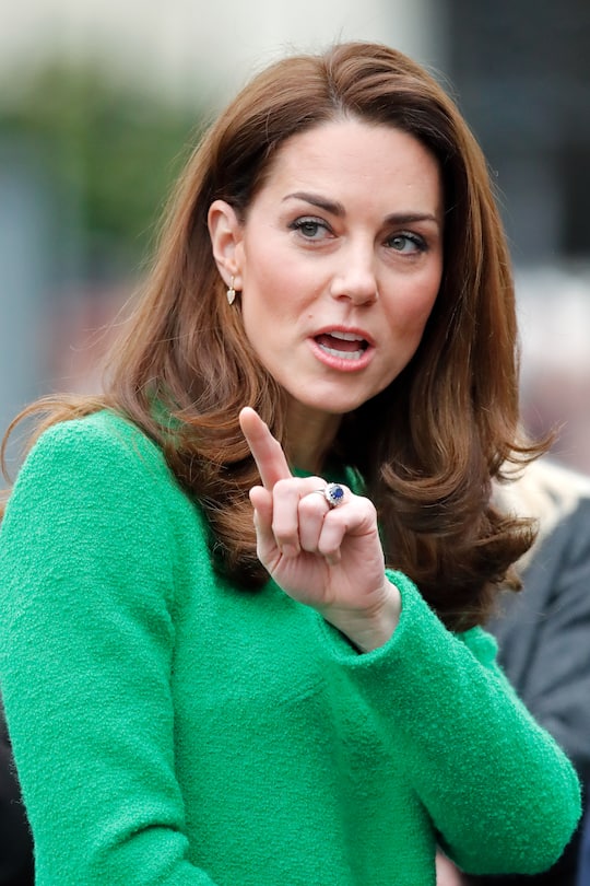 herzogin kate im grünen mantel