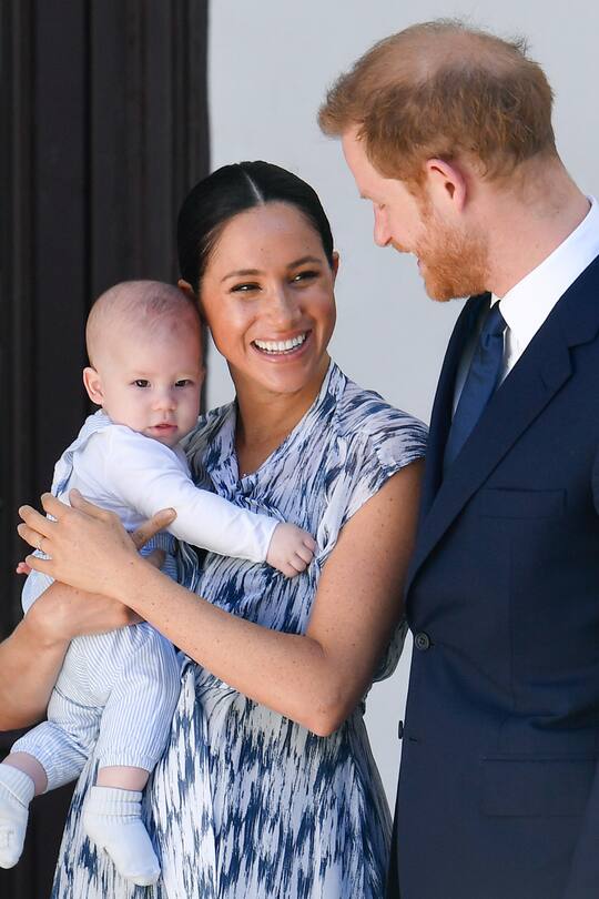 CAPE TOWN, SOUTH AFRICA - SEPTEMBER 25: Prince Harry, Duke of Sussex, Meghan, Duchess of Sussex and their baby son Archie Mountbatten-Windsor meet Archbishop Desmond Tutu and his daughter Thandeka Tutu-Gxashe at the Desmond & Leah Tutu Legacy Foundation during their royal tour of South Africa on September 25, 2019 in Cape Town, South Africa. (Photo by Pool/Samir Hussein/WireImage)