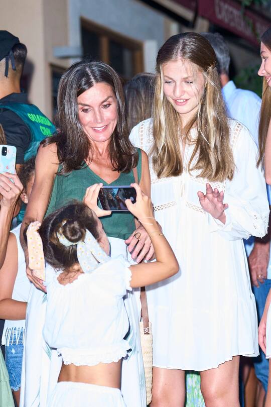 Königin Letizia König Felipe Prinzessin Sofia Prinzessin Leonor Mallorca 2022