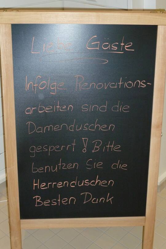 Mister-Schweiz-Kandidaten 2011, Dusch-Schild Bad Ragaz