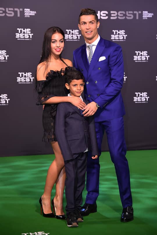 Cristiano Ronaldo Georgina Rodriguez Cristiano jr.
