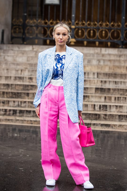 PARIS, FRANCE - MARCH 02: Anouki Areshizde is seen wearing pink wide leg pants, Hermes bag, blazer with print in blue outside Stella McCartney during Paris Fashion Week - Womenswear Fall/Winter 2020/2021 : Day Eight on March 02, 2020 in Paris, France. (Photo by Christian Vierig/Getty Images)