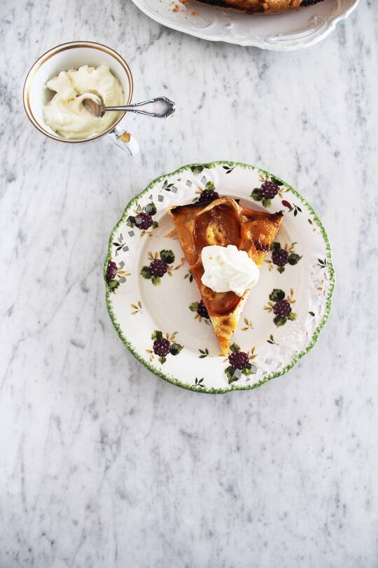 fork and flower X Si Style Rezept: Aprikosenwähe mit Tonka