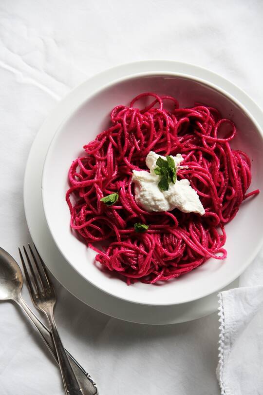 fork and flower X SI Style - Rezept: Spaghetti mit Randen-Pesto