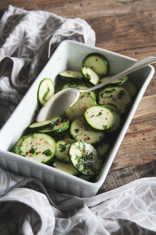 fork and flower X SI Style Rezept: Marinierte Zucchini