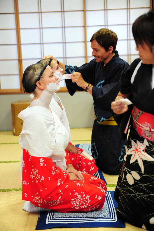 (EXCLUSIVE, Premium Rates Apply) ***EXCLUSIVE*** Cacee Cobb, Ken Paves and Jessica Simpson are seen filming the new reality show 'The Price Of Beauty' on August 12, 2009 in Japan.