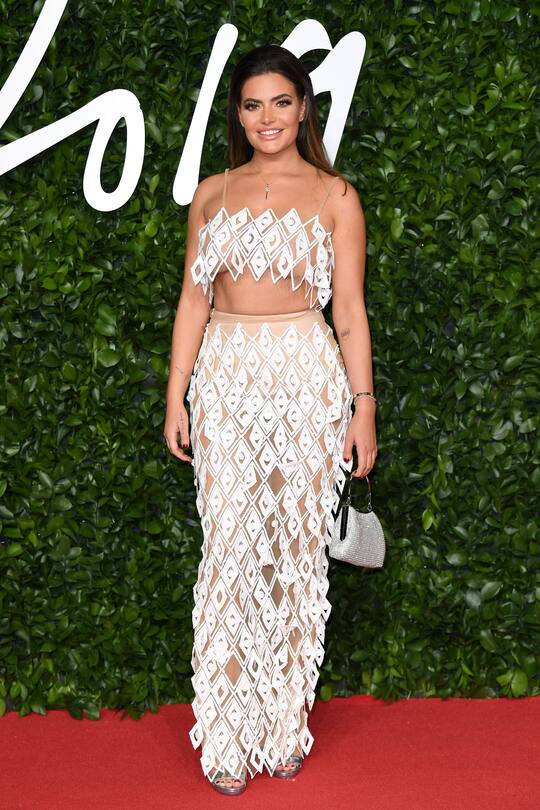 LONDON, ENGLAND - DECEMBER 02: Megan Barton Hanson attends The Fashion Awards 2019 at the Royal Albert Hall on December 02, 2019 in London, England. (Photo by Karwai Tang/WireImage)