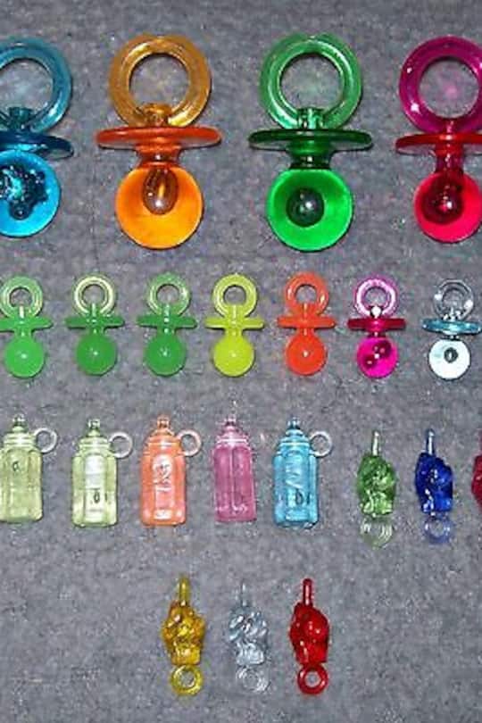 Spielzeug 80er 90er Kindheitserinnerungen Furby, Barbie, Slimey