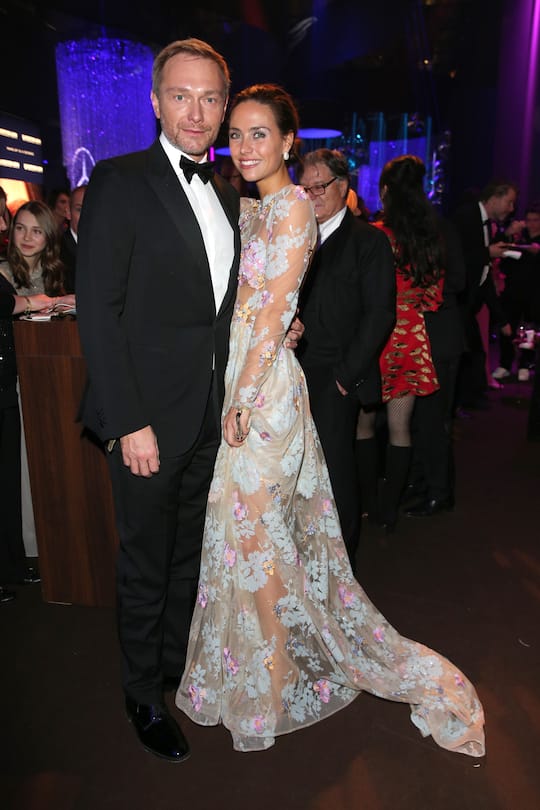 BERLIN, GERMANY - NOVEMBER 16: German politician Christian Lindner and Franca Lehfeldt during the Bambi Awards 2018 after party at Stage Theater on November 16, 2018 in Berlin, Germany. (Photo by Gisela Schober/Getty Images)