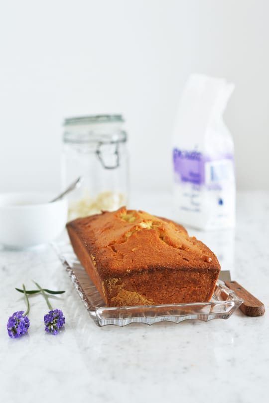 fork and flower X SI Style Rezept: Einfacher Kokoskuchen