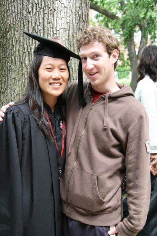Mark Zuckerberg Priscilla Chan Harvard Abschluss gemeinsames Foto Facebook