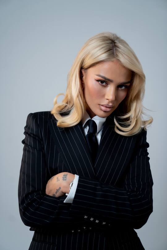 Als zweite Schweizer «DSDS»-Jurorin kommt Rapperin Loredana ans Pult.